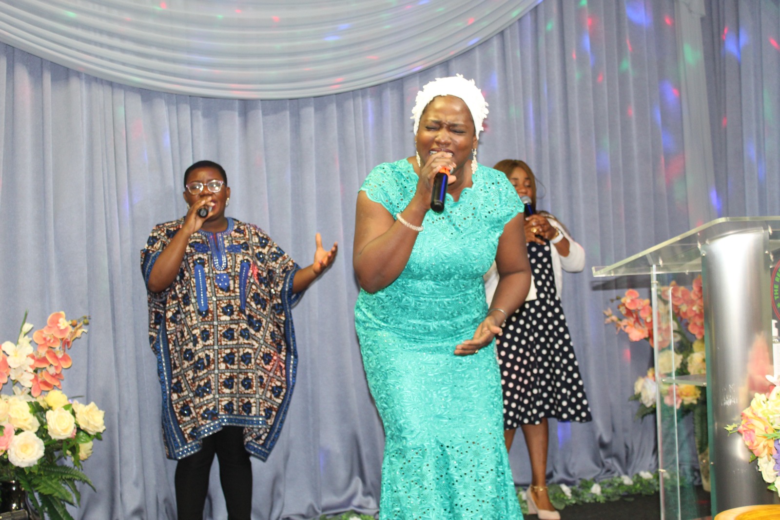 Bukky Alla ministering in song